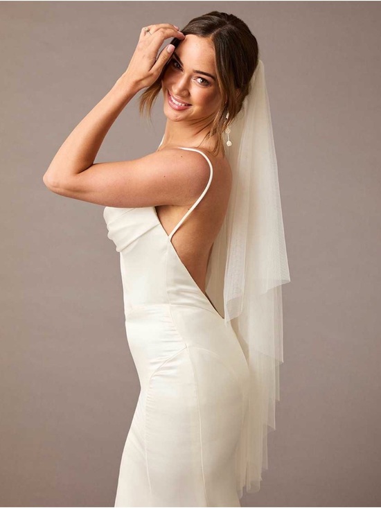 Envogue White Bridal Veil - Classic Tulle Cascade